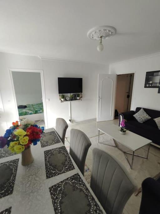 Appartement T4 Sevran Exterior foto
